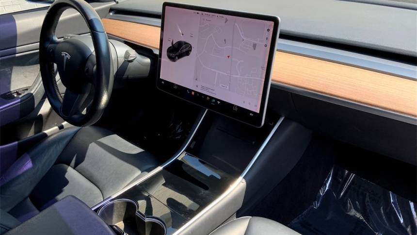 2019 Tesla Model 3 5YJ3E1EA0KF397378