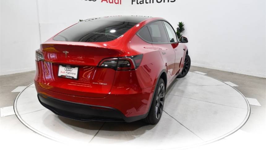 2021 Tesla Model Y 5YJYGDEE4MF243974