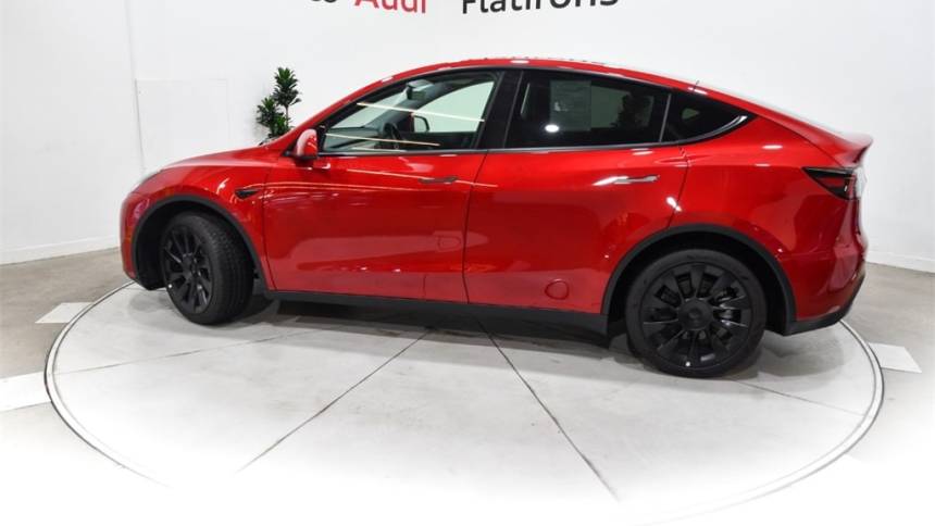 2021 Tesla Model Y 5YJYGDEE4MF243974