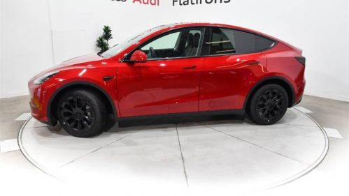 2021 Tesla Model Y 5YJYGDEE4MF243974