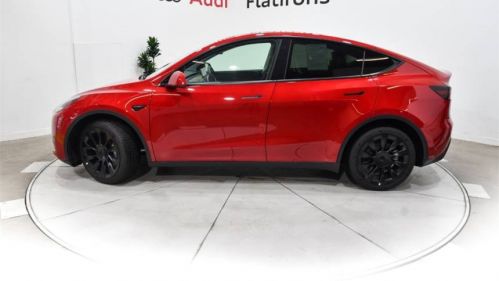 2021 Tesla Model Y 5YJYGDEE4MF243974