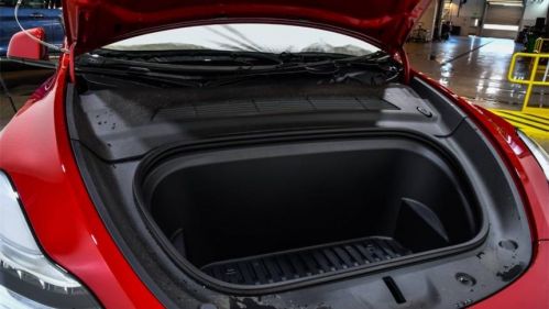 2021 Tesla Model Y 5YJYGDEE4MF243974