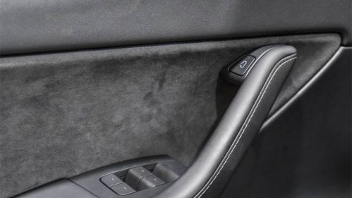 2021 Tesla Model Y 5YJYGDEE4MF243974