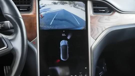 2019 Tesla Model S 5YJSA1E46KF330771