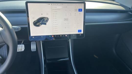 2019 Tesla Model 3 5YJ3E1EB5KF434403