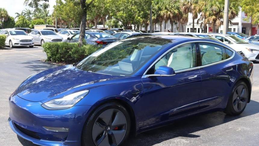 2018 Tesla Model 3 5YJ3E1EA1JF155827