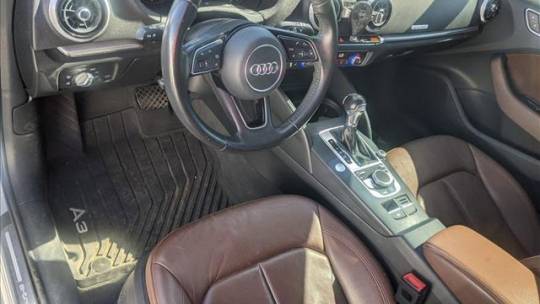 2017 Audi A3 Sportback e-tron WAUTPBFF2HA043225