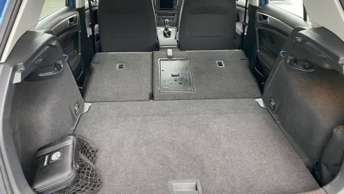 2016 Volkswagen e-Golf WVWKP7AU6GW916557