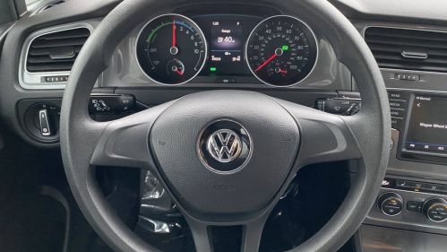 2016 Volkswagen e-Golf WVWKP7AU6GW916557