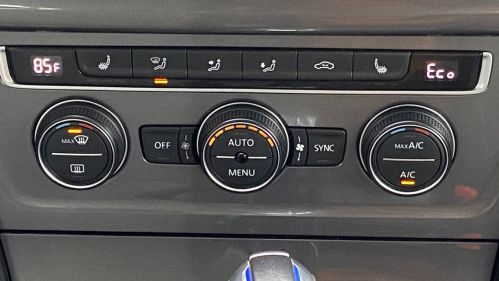 2016 Volkswagen e-Golf WVWKP7AU6GW916557