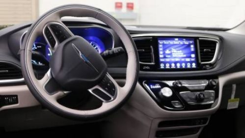 2020 Chrysler Pacifica 2C4RC1N7XLR235090