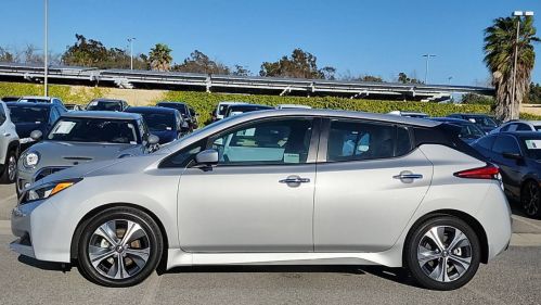 2021 Nissan LEAF 1N4AZ1CV3MC550827