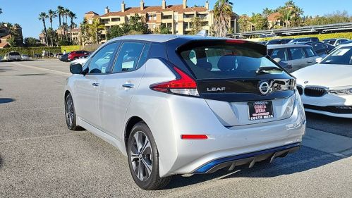 2021 Nissan LEAF 1N4AZ1CV3MC550827