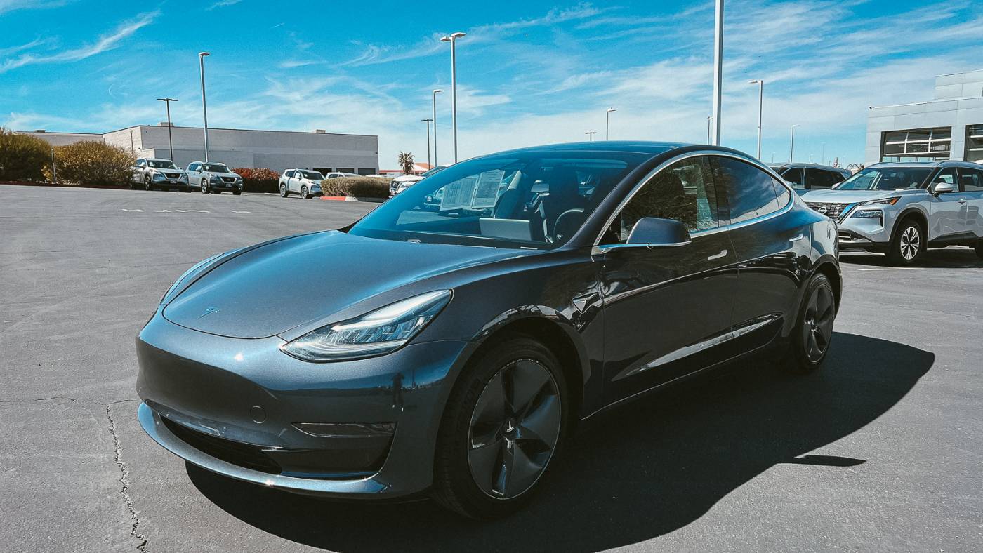 2020 Tesla Model 3 5YJ3E1EAXLF657951