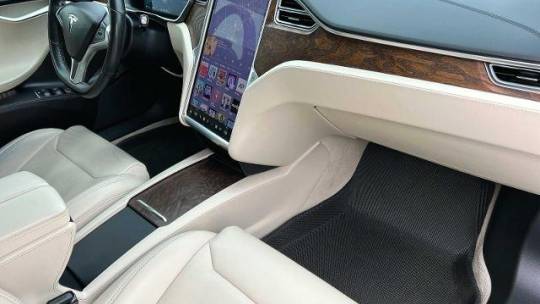 2017 Tesla Model S 5YJSA1E2XHF230406