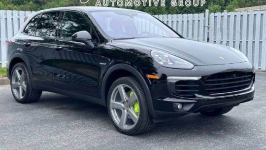 2016 Porsche Cayenne WP1AE2A20GLA64418