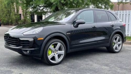 2016 Porsche Cayenne WP1AE2A20GLA64418