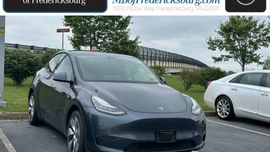 2020 Tesla Model Y 5YJYGDEE8LF011960