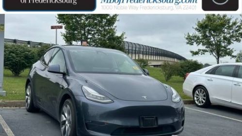 2020 Tesla Model Y 5YJYGDEE8LF011960