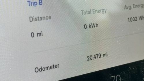 2020 Tesla Model Y 5YJYGDEE8LF011960