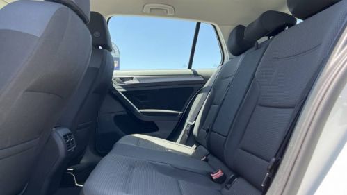 2017 Volkswagen e-Golf WVWKR7AU3HW953657