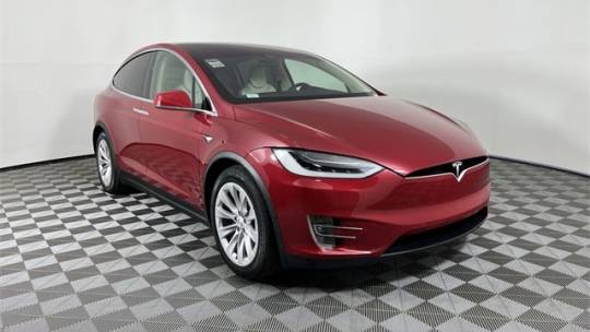 2019 Tesla Model X 5YJXCDE26KF140260