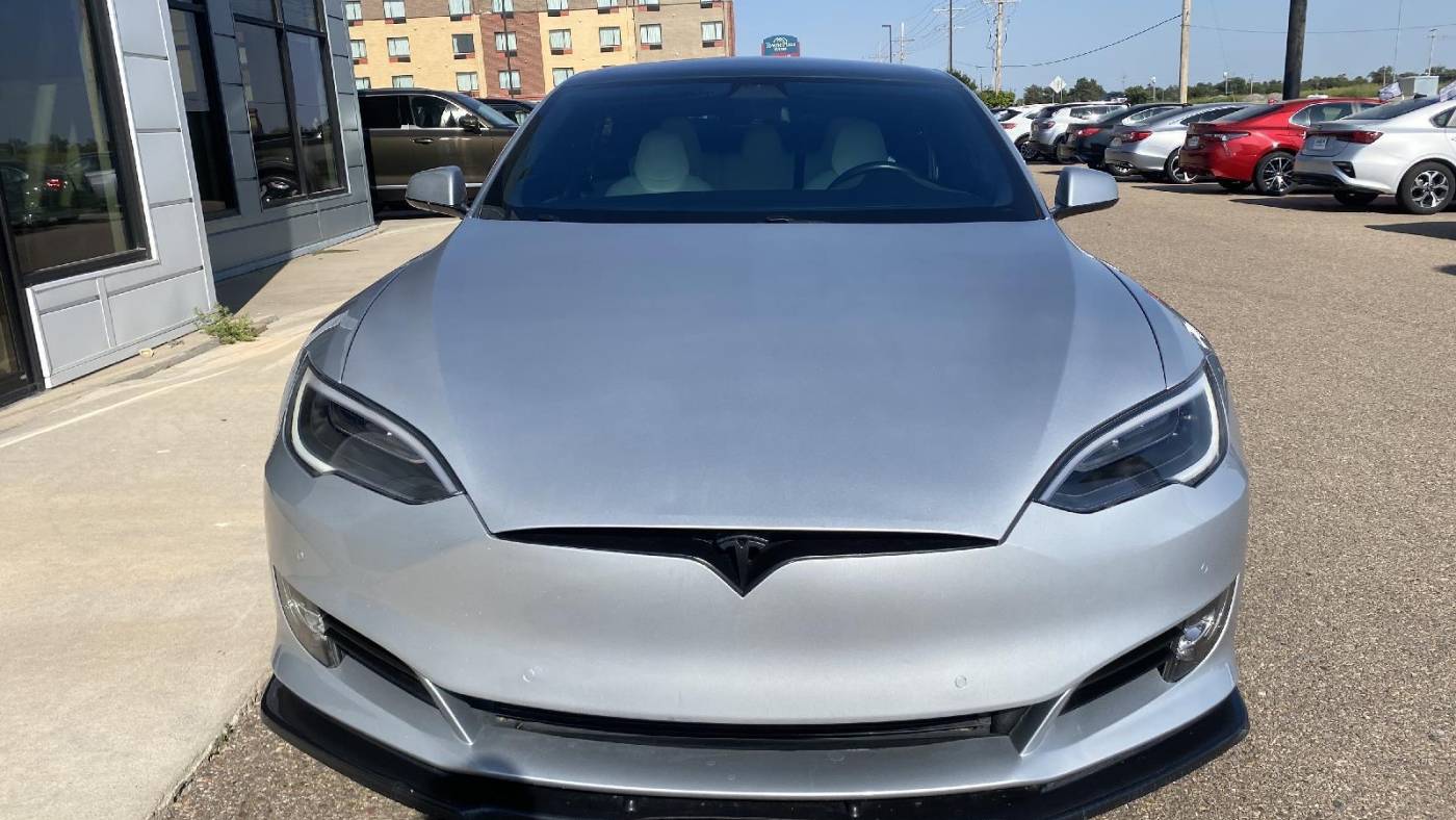 2017 Tesla Model S 5YJSA1E28HF185790