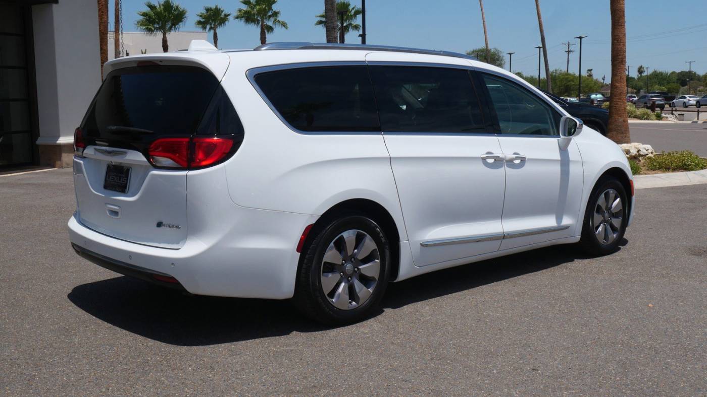 2018 Chrysler Pacifica 2C4RC1N70JR289737