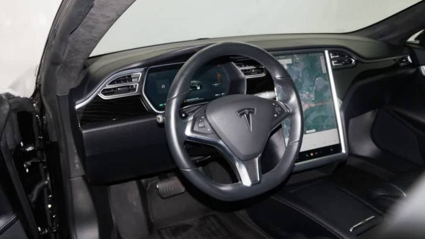 2017 Tesla Model S 5YJSA1E23HF185972