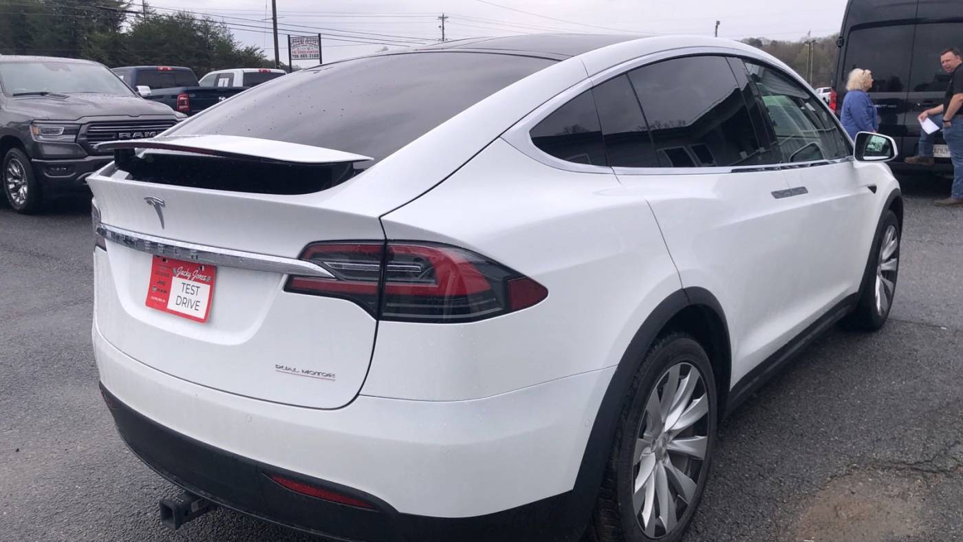 2020 Tesla Model X 5YJXCDE44LF241414