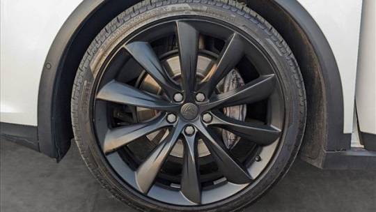 2019 Tesla Model X 5YJXCDE28KF152233