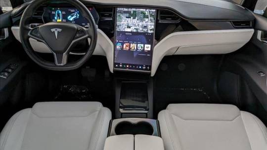 2019 Tesla Model X 5YJXCDE28KF152233