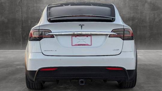 2019 Tesla Model X 5YJXCDE28KF152233