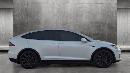 2019 Tesla Model X 5YJXCDE28KF152233