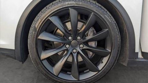2019 Tesla Model X 5YJXCDE28KF152233