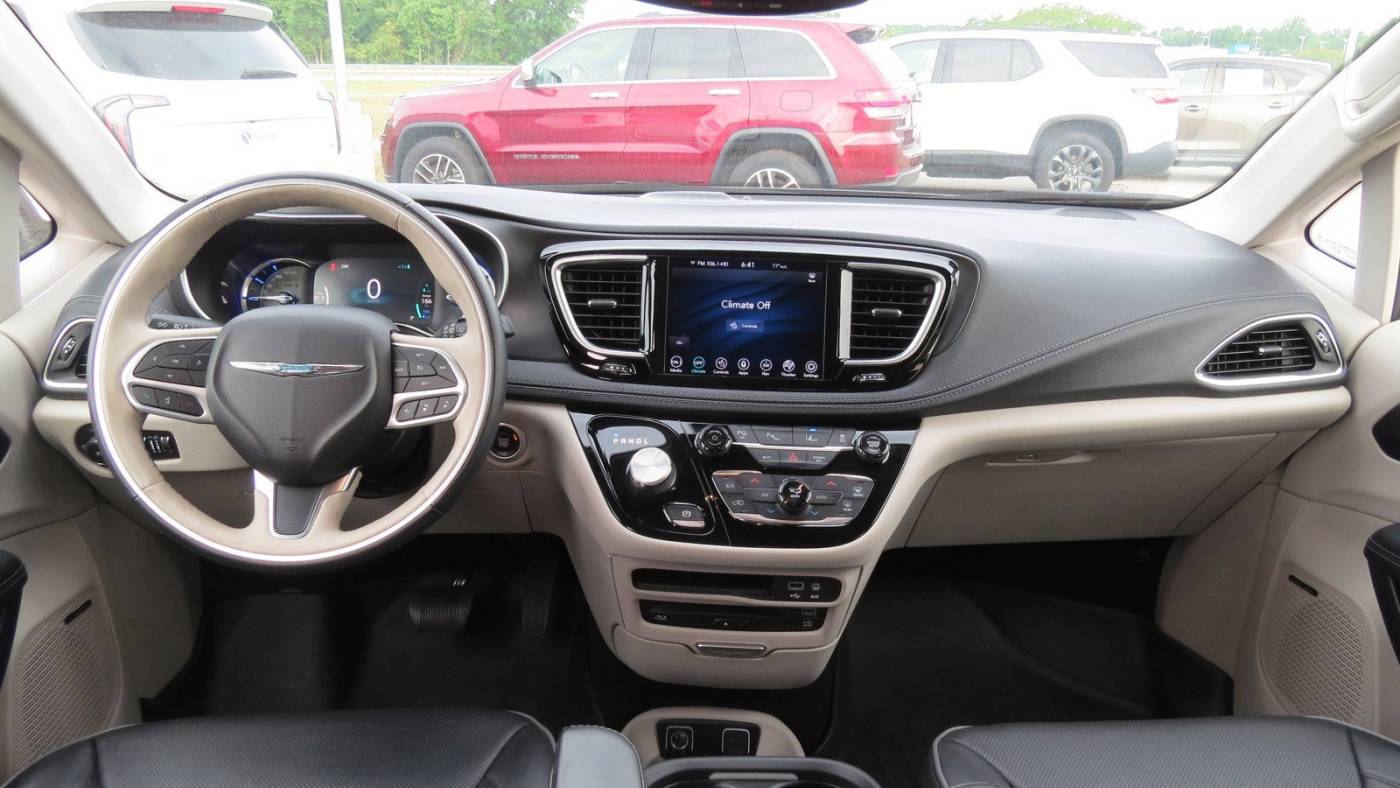 2020 Chrysler Pacifica 2C4RC1N71LR267751