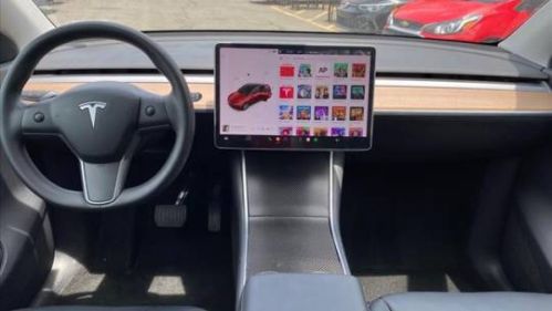 2020 Tesla Model Y 5YJYGDEE5LF011964