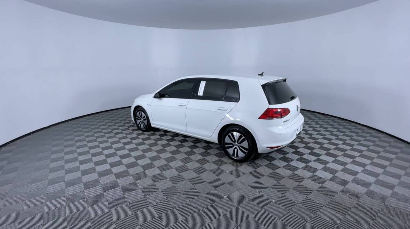 2015 Volkswagen e-Golf WVWPP7AU1FW911853