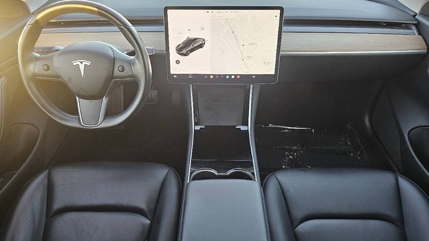 2019 Tesla Model 3 5YJ3E1EB5KF208524