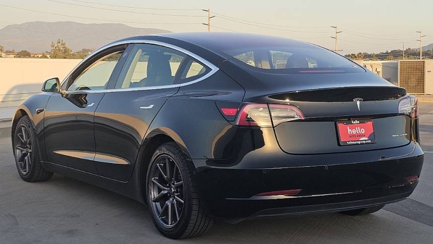 2019 Tesla Model 3 5YJ3E1EB5KF208524