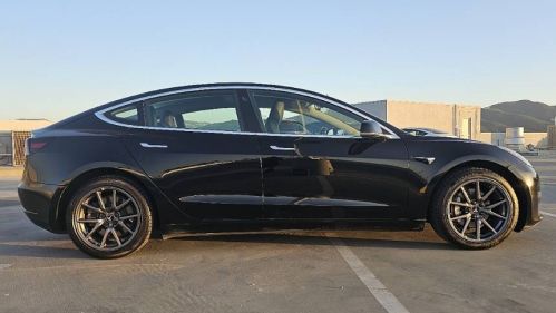 2019 Tesla Model 3 5YJ3E1EB5KF208524