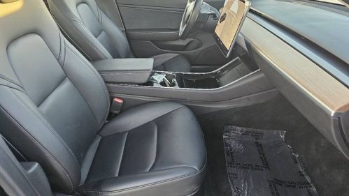 2019 Tesla Model 3 5YJ3E1EB5KF208524