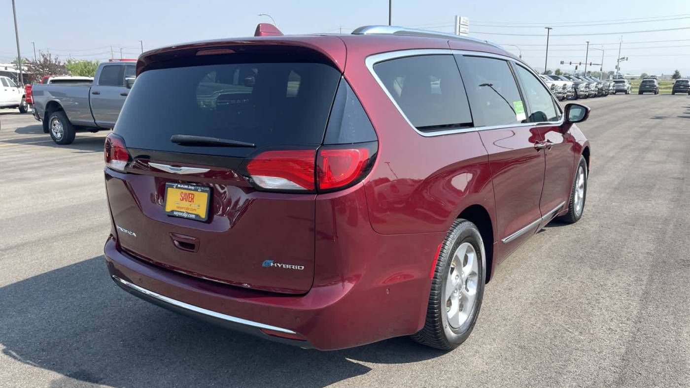 2018 Chrysler Pacifica 2C4RC1N72JR248218