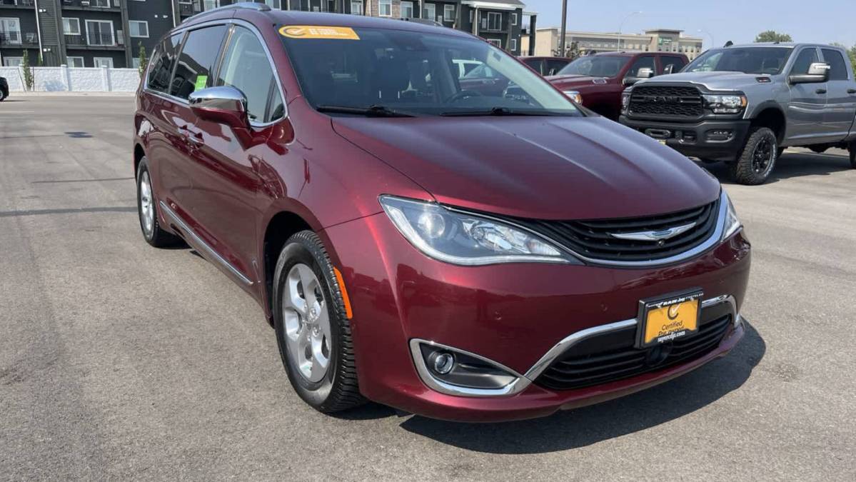 2018 Chrysler Pacifica 2C4RC1N72JR248218