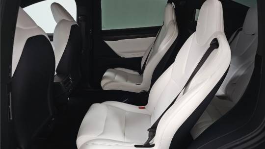 2021 Tesla Model X 5YJXCBE40MF320584