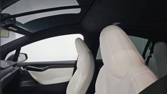 2021 Tesla Model X 5YJXCBE40MF320584