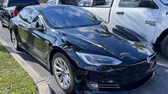 2016 Tesla Model S 5YJSA1E11GF159554