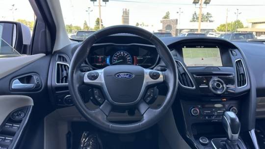 2017 Ford Focus 1FADP3R4XHL263827