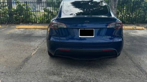 2021 Tesla Model Y 5YJYGDEE2MF255377