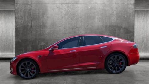 2018 Tesla Model S 5YJSA1E42JF263195